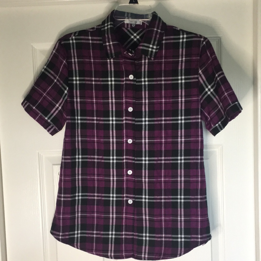 Women’s Short Sleeve Button Down Plaid Shirt